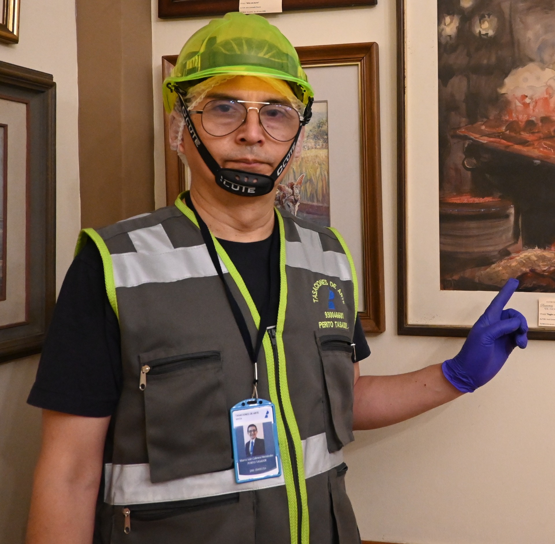 Mgtr. Marco Iván Cabrera Hernández. Licenciado en arte.
